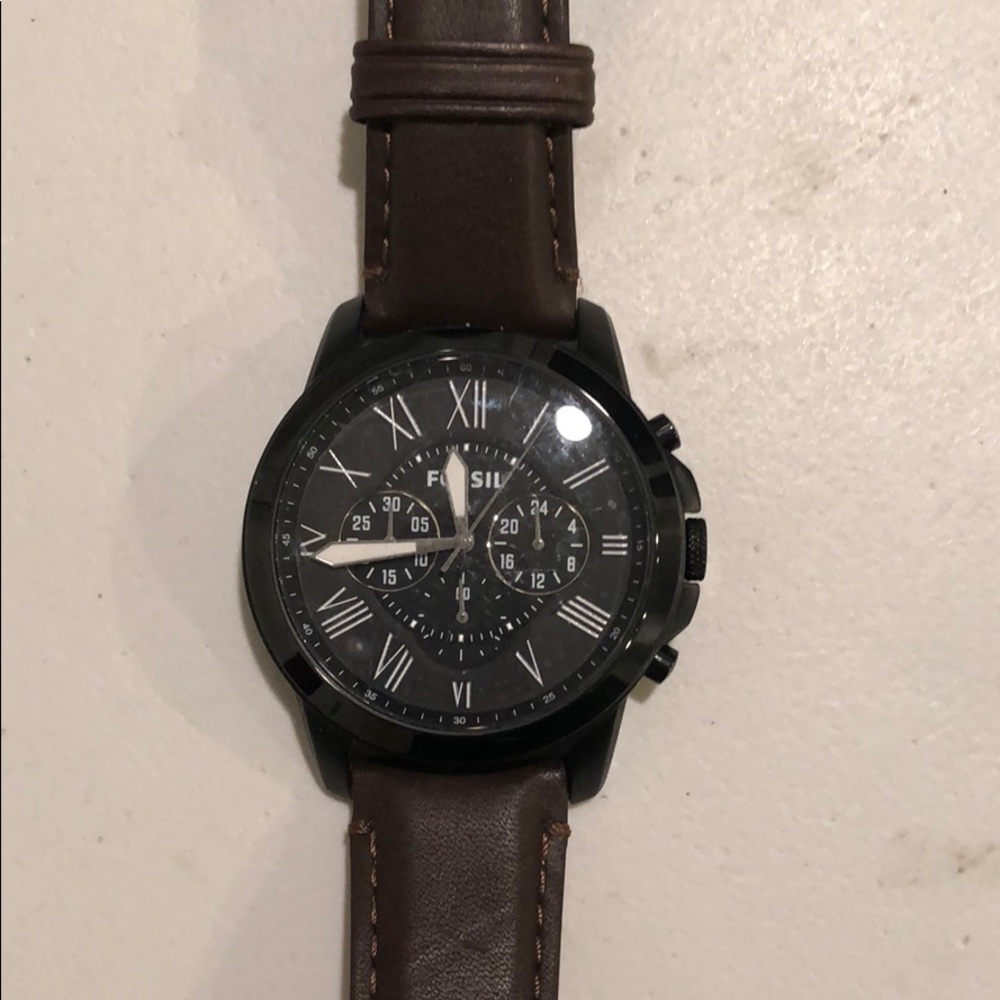 Fossil mens leather strap wrist watch